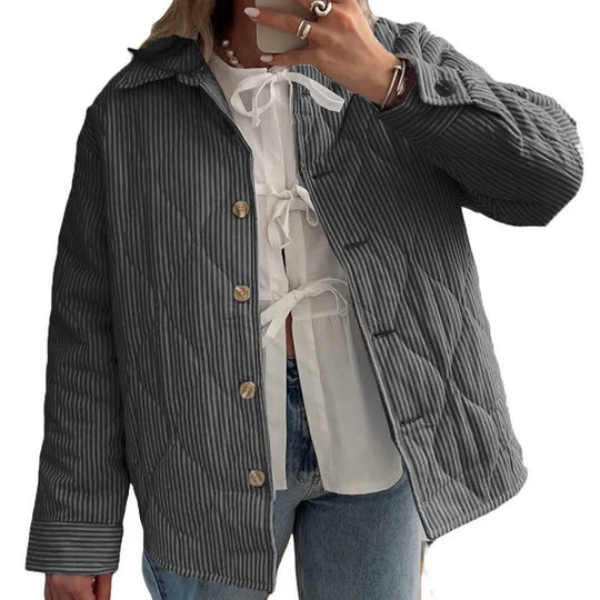 Celia – Oversized quiltet jakke med avslappet passform og knapper